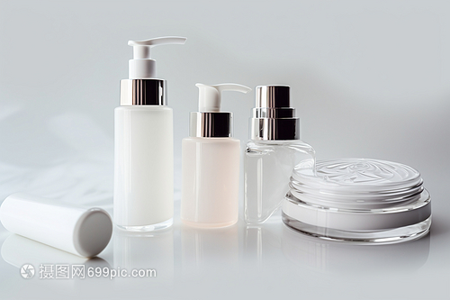 時(shí)尚護(hù)膚分裝瓶 技術(shù)革新與市場策略的完美融合