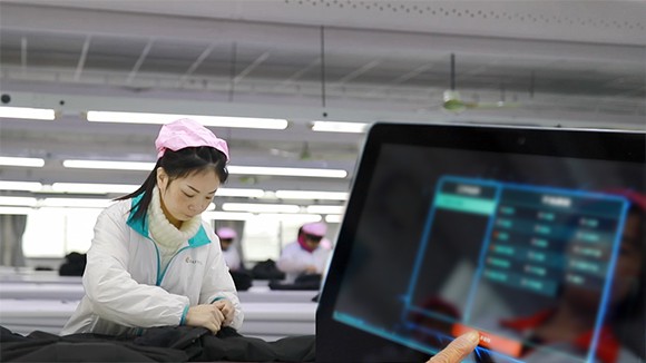 激活服裝“智腦”，看見(jiàn)企業(yè)未來(lái)——軟件技術(shù)開(kāi)發(fā)驅(qū)動(dòng)的服裝行業(yè)變革